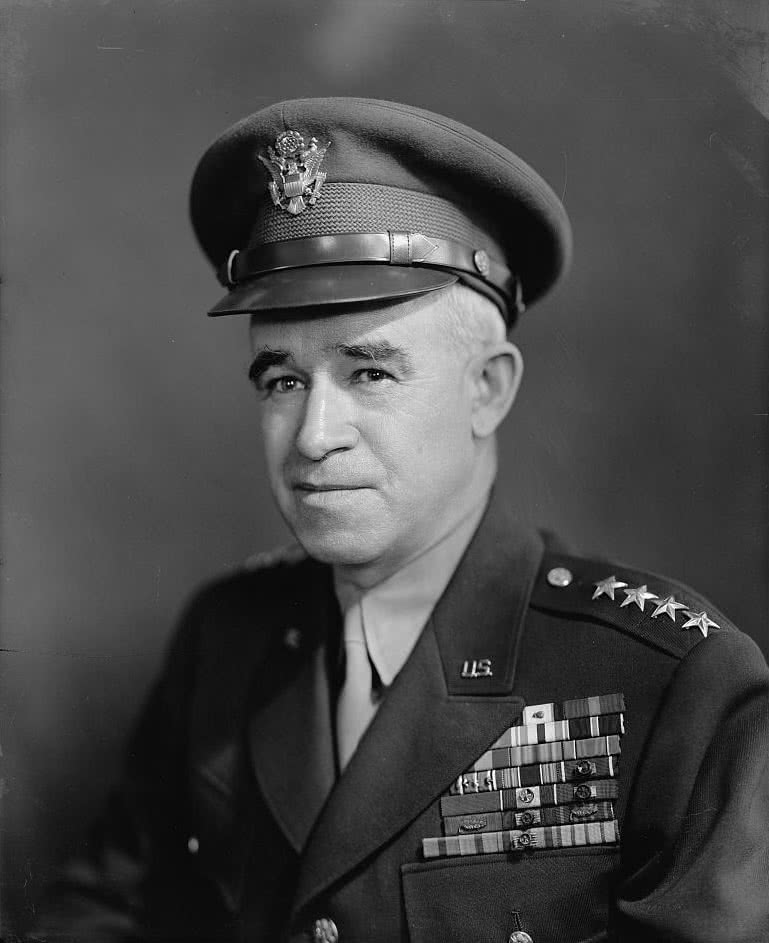 Omar-Bradley-Service Omar Bradley